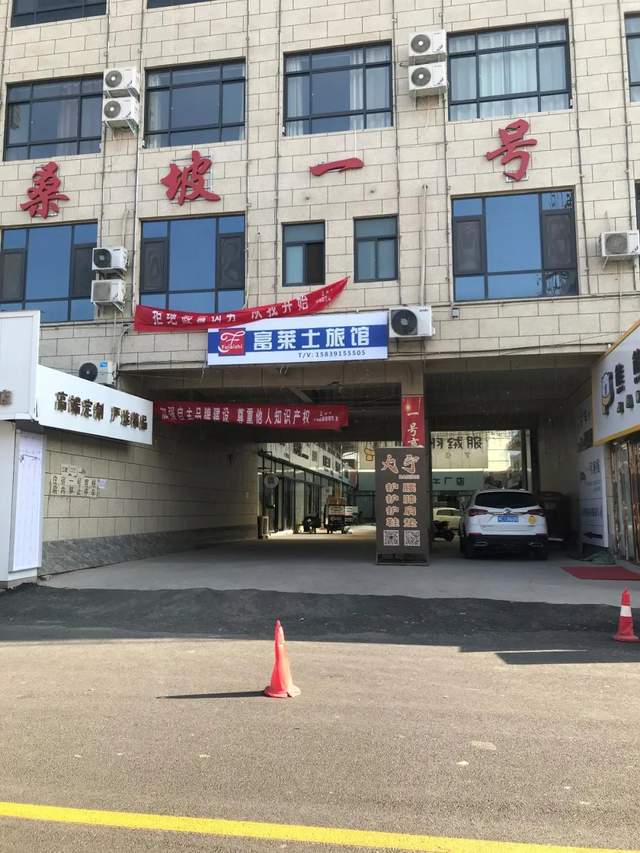 服装代购店_服装店代购属于犯法吗_代购服饰