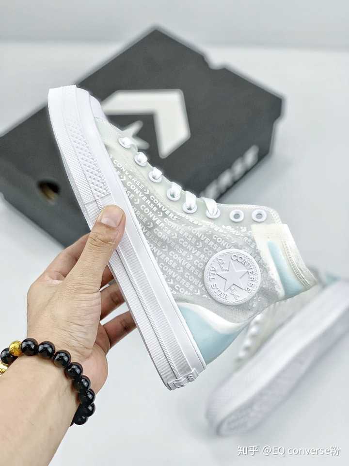 香港DFS免税店有没有卖鞋子，比如Nike，converse，Vans之类的？