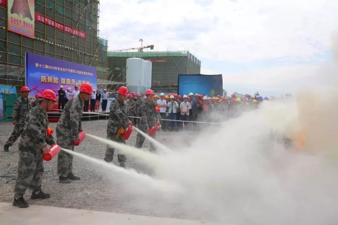 建筑工地怎样配备安全员_工地员配备建筑安全管理人员_建筑工地安全员配备