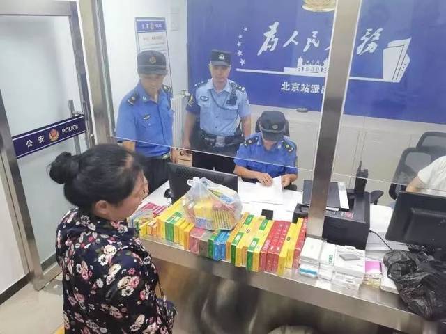 假中华看烟_中华怎么看假烟_中华香烟假的