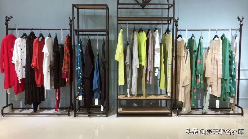 批发服装去哪里进货_批发服装的网站_服装批发