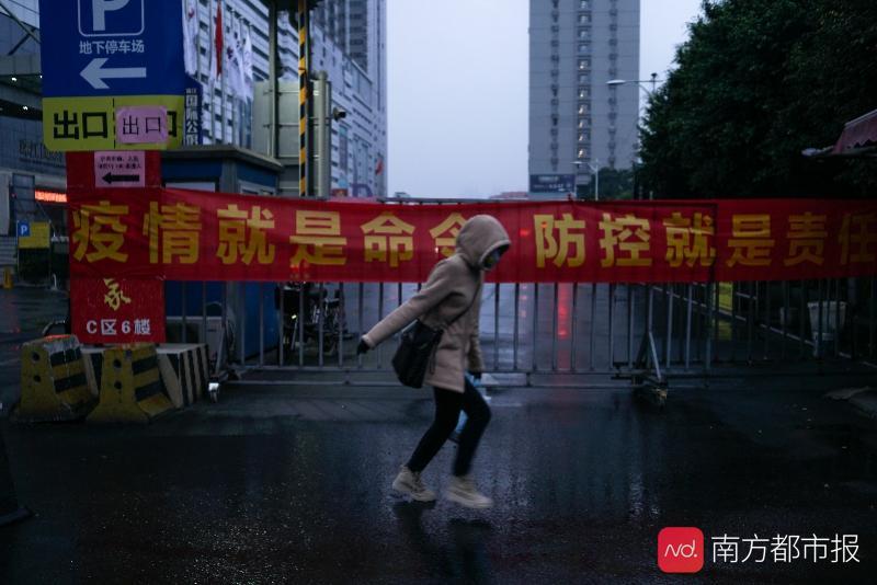 何花池批发服装_宁波望湖市场批发服装_服装批发